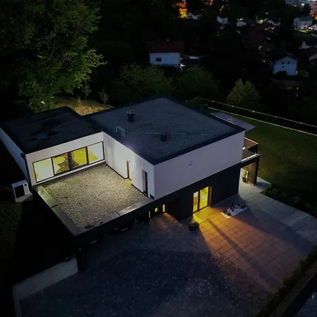 Altura- Luxury Hiltop Retreat With Panoramic View & Teracce Vila *