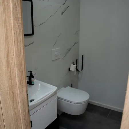 Altura- Luxury Hiltop Retreat With Panoramic View & Teracce Villa