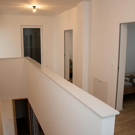 Altura- Luxury Hiltop Retreat With Panoramic View & Teracce *