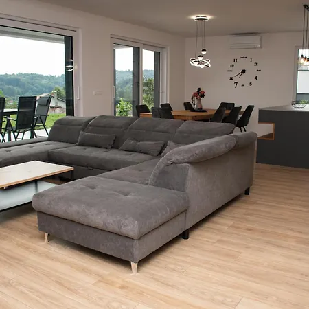 Altura- Luxury Hiltop Retreat With Panoramic View & Teracce Vila