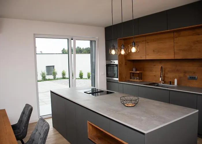 Altura- Luxury Hiltop Retreat With Panoramic View & Teracce *